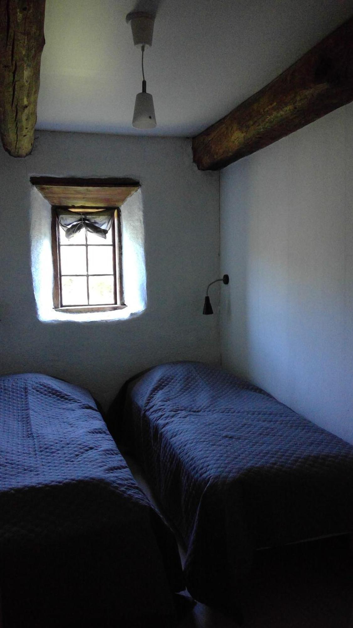 Liste Gard Hostel Ganthem Стая снимка